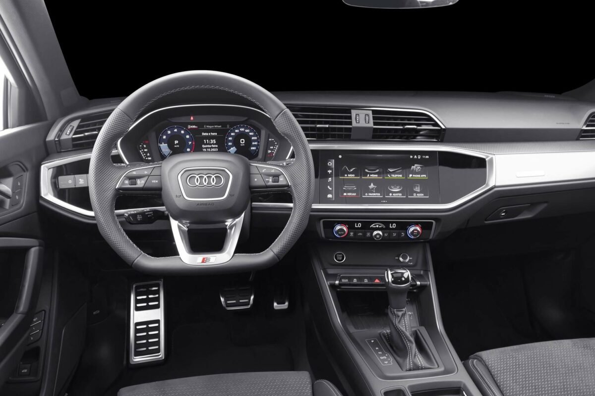 Audi Q3 interna 2024